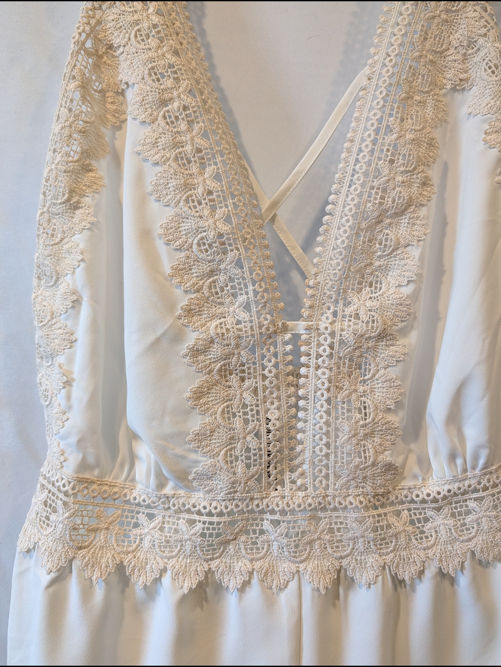 Flora Nikrooz Lace Trim V-Neck Romper‎ Ivory Sleeveless Strappy Back Q80691 L - Picture 3 of 9